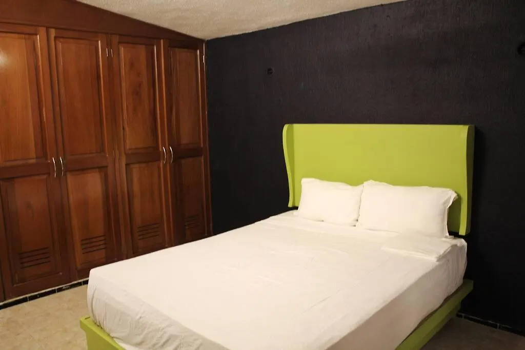 Apartment Espaciosa,Centrica Y Bonita Casa, 10 Personas Cancun