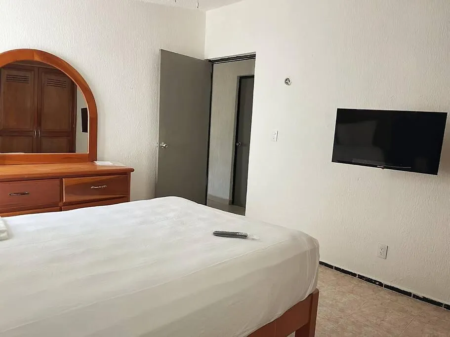 Espaciosa,Centrica Y Bonita Casa, 10 Personas Cancun Apartment
