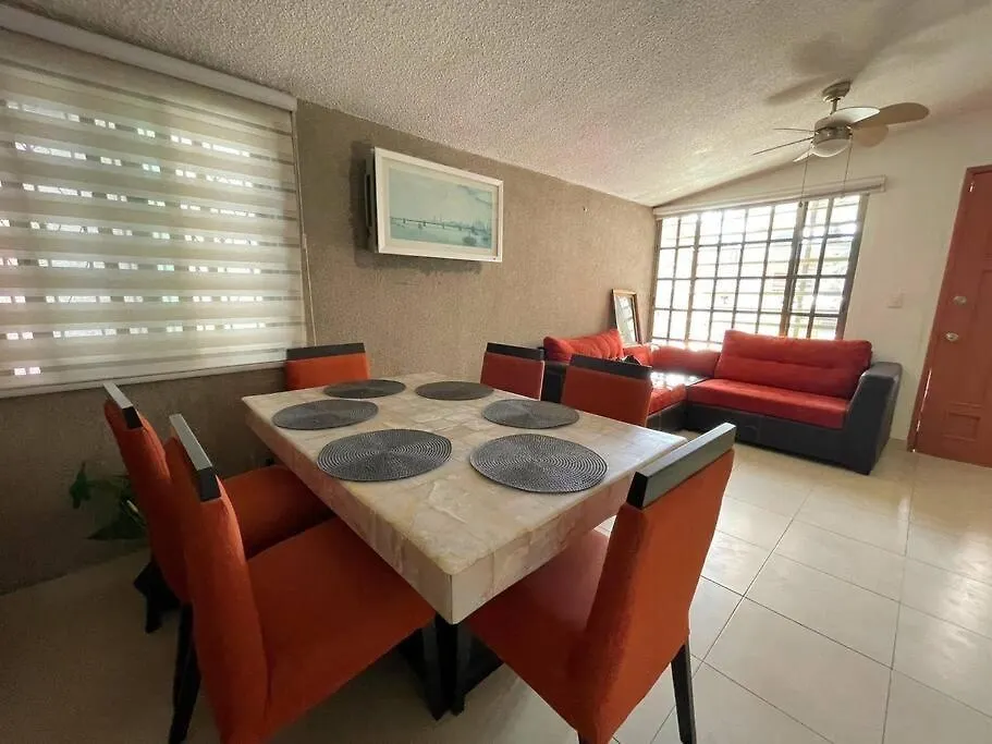 Espaciosa,Centrica Y Bonita Casa, 10 Personas Cancun