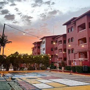 Selina Laguna Zone Cancún